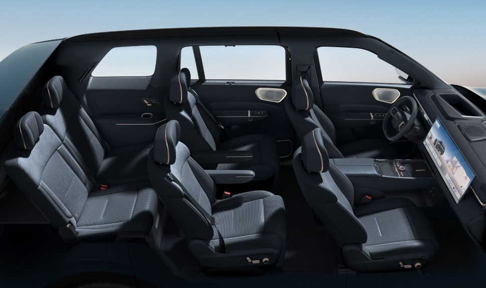 Lynk & Co 900 Ultra, серый