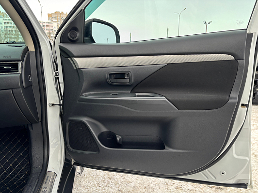 Mitsubishi Outlander Instyle, 2012 года, пробег 206000 км