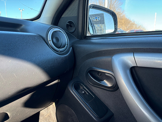 Renault Duster Expression, 2013 года, пробег 153500 км