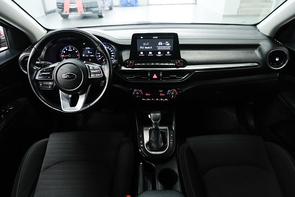 Kia Cerato Prestige, 2019 года, пробег 68406 км