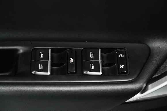 Geely Atlas Luxury, 2020 года, пробег 143663 км