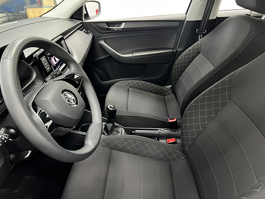 Skoda Rapid Active, 2021 года, пробег 43000 км