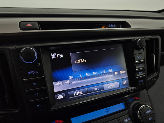 Toyota RAV4, 2017 года, пробег 122842 км