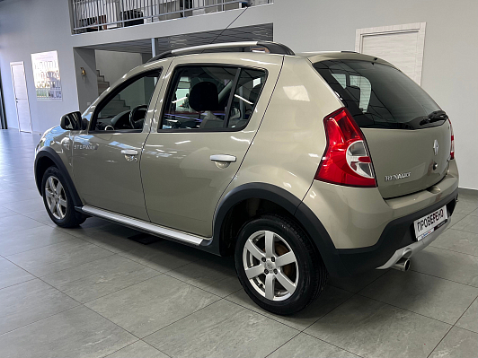 Renault Sandero, 2012 года, пробег 106000 км