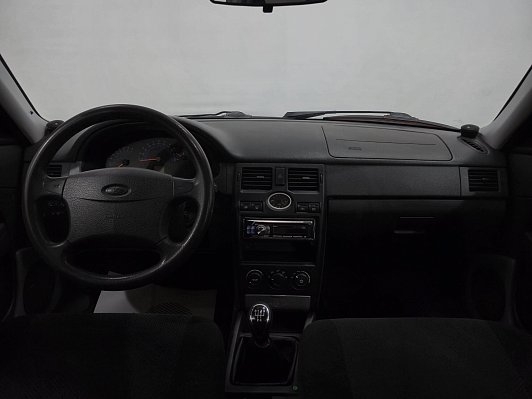 Lada (ВАЗ) Priora Люкс, 2012 года, пробег 337065 км