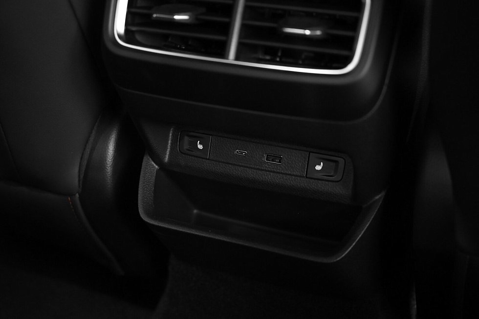 Geely Preface Люкс, серебряный