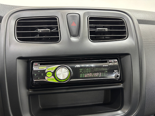 Renault Logan Confort, 2015 года, пробег 102400 км