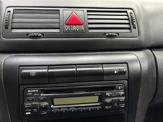 Skoda Octavia, 2007 года, пробег 280403 км