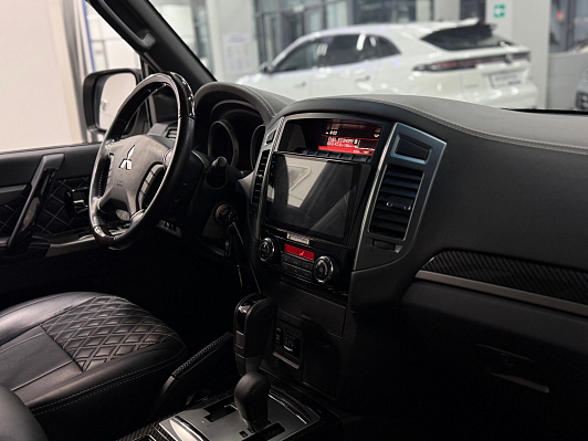 Mitsubishi Pajero GLS, 2019 года, пробег 15000 км