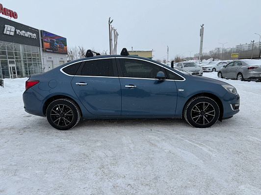 Opel Astra Cosmo, 2013 года, пробег 142563 км