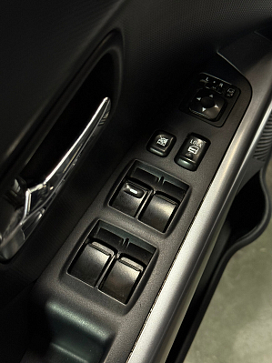 Mitsubishi Outlander Intense, 2008 года, пробег 157530 км