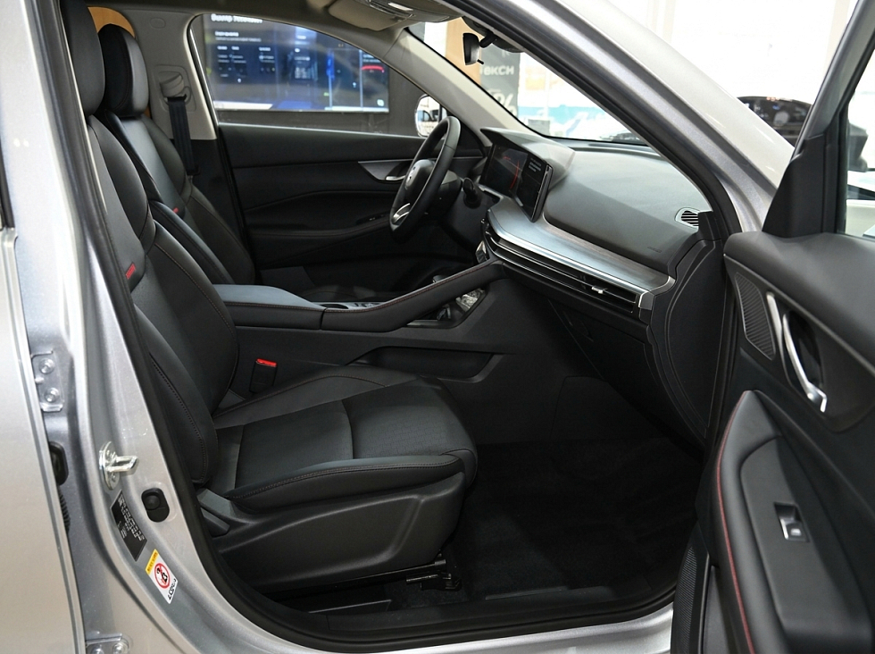 Changan CS35 Plus Техно, серебряный