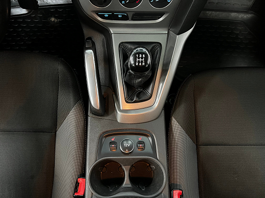 Ford Focus Trend, 2013 года, пробег 153000 км