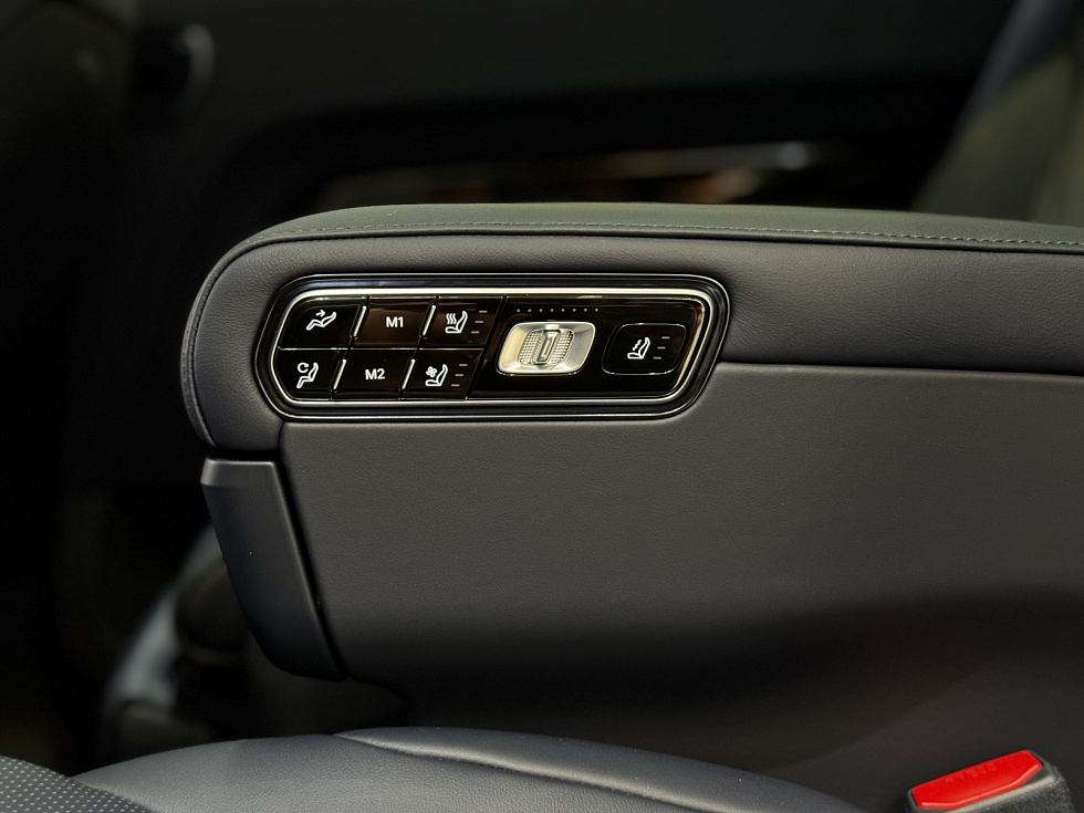 Zeekr 9X Ultra, черный