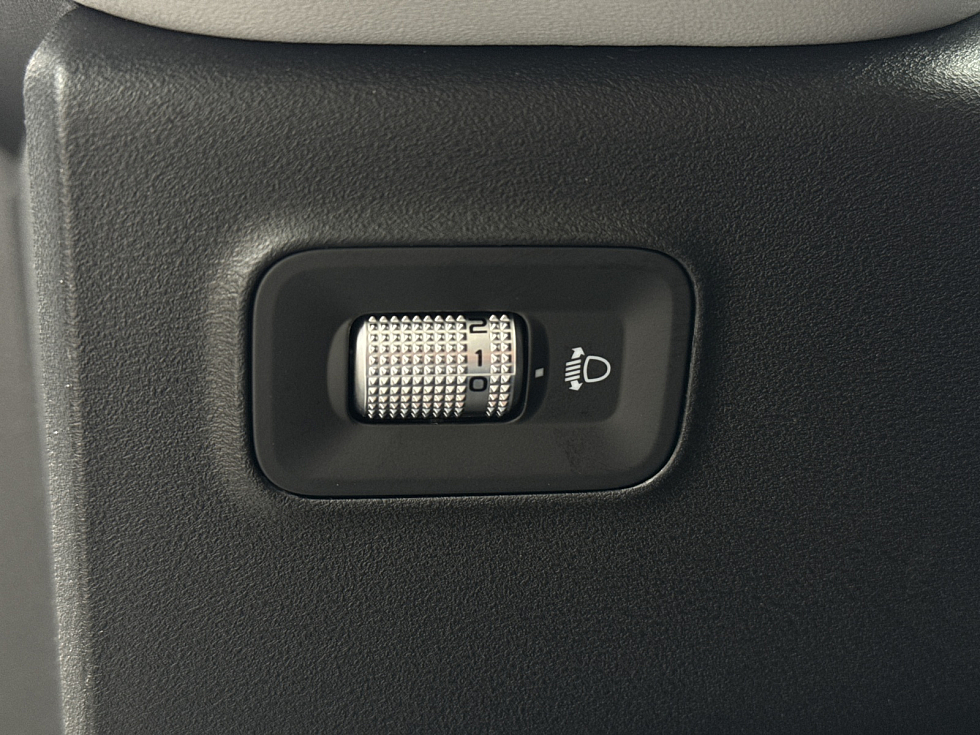 Geely Atlas Flagship, белый