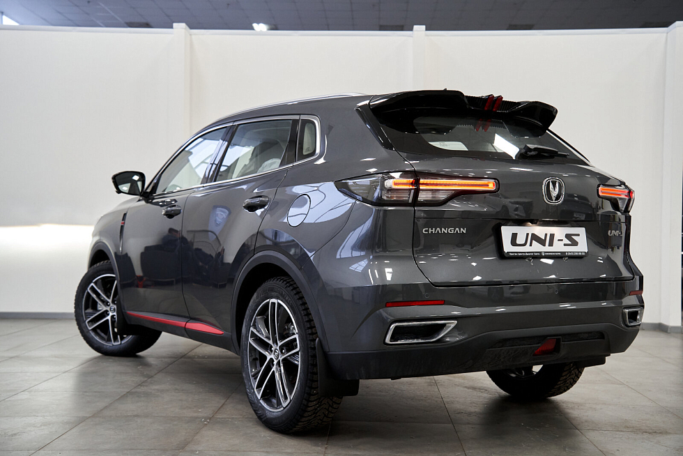 Changan UNI-S (CS55 Plus) Comfort, серый