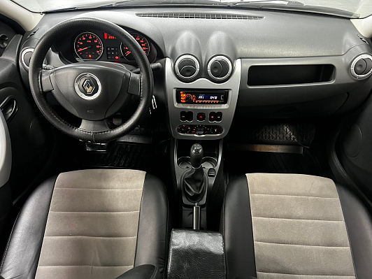 Renault Logan Expression, 2014 года, пробег 140000 км