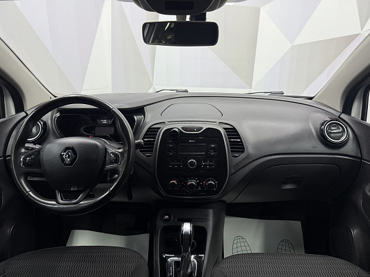 Renault Kaptur Style, 2017 года, пробег 121453 км