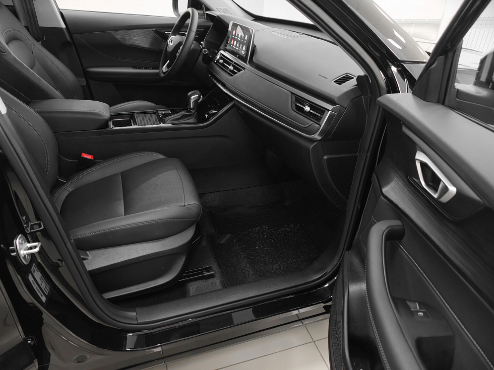 Chery Tiggo 4 CVT Line, черный