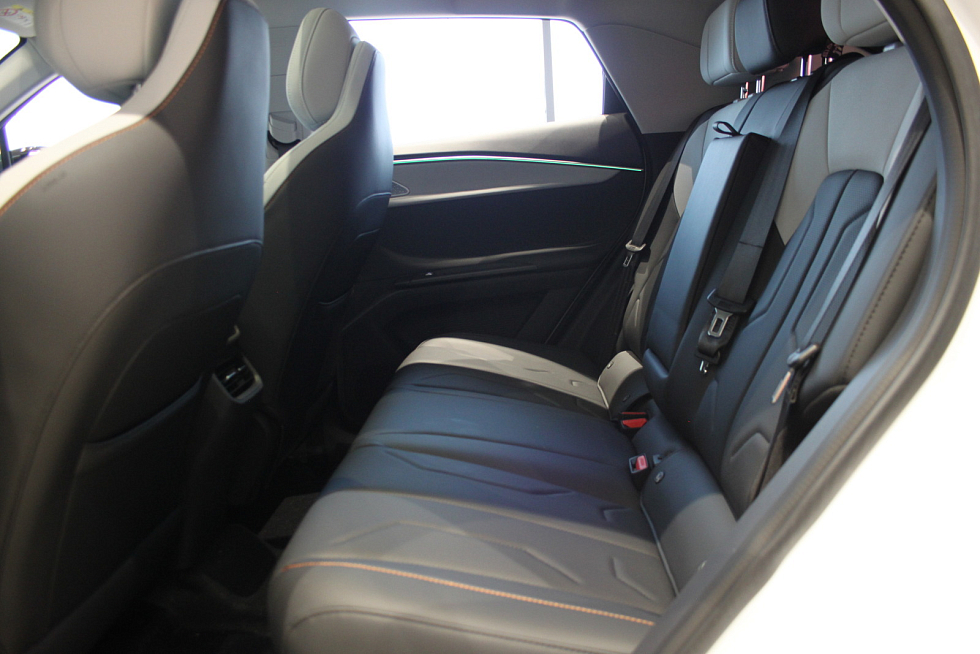 Jaecoo J6 Актив, белый