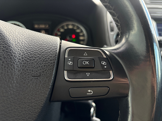 Volkswagen Tiguan Adventure, 2012 года, пробег 216200 км