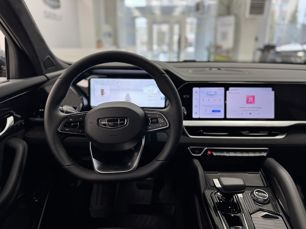 Geely Monjaro Люкс, серый