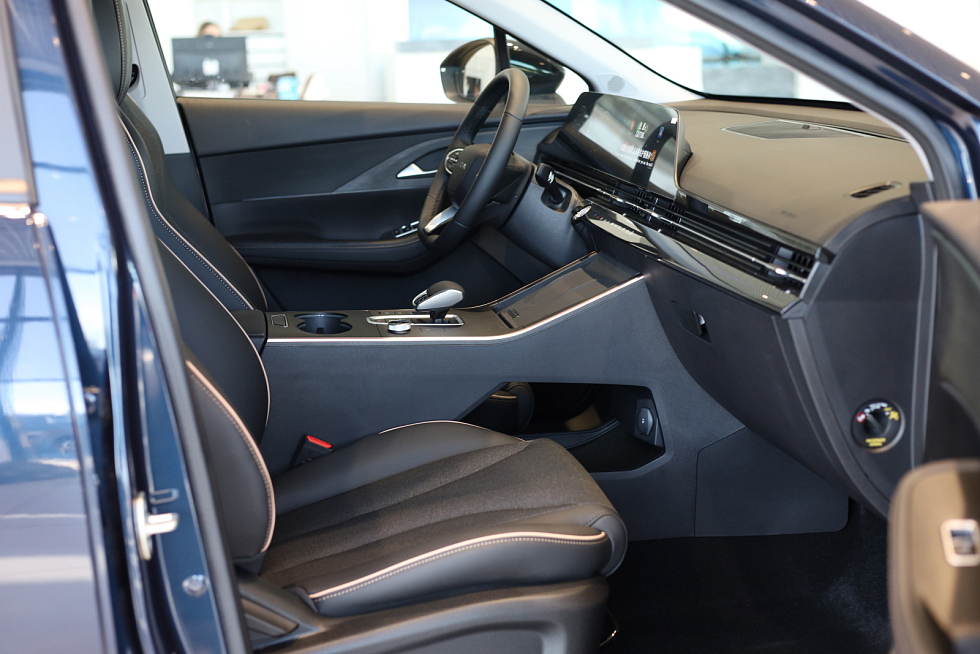 Omoda C5 Драйв, синий