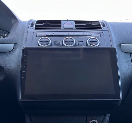 Volkswagen Touran Highline, 2012 года, пробег 258181 км