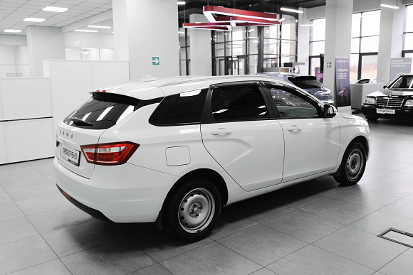 Lada (ВАЗ) Vesta, 2020 года, пробег 132673 км