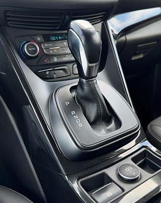 Ford Kuga Titanium, 2017 года, пробег 150162 км