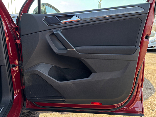 Volkswagen Tiguan Exclusive, 2018 года, пробег 133235 км