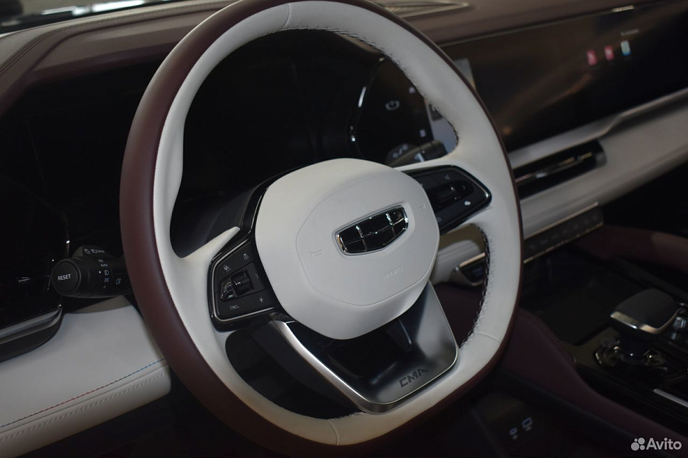 Geely Monjaro Flagship, серый