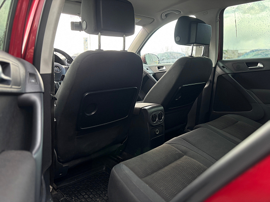 Volkswagen Tiguan Adventure, 2012 года, пробег 216200 км