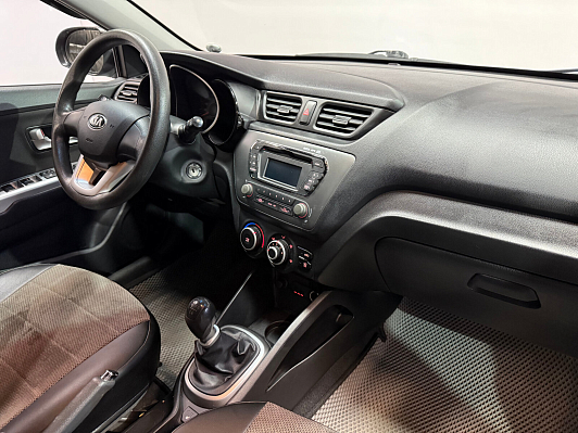 Kia Rio, 2013 года, пробег 125000 км