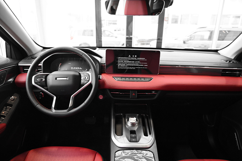 Haval Jolion Премиум, черный