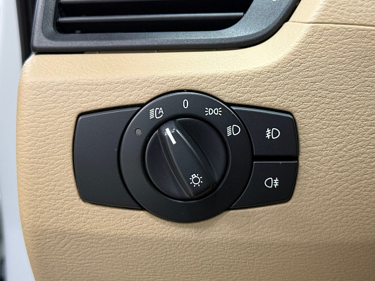 BMW X1, 2011 года, пробег 218145 км