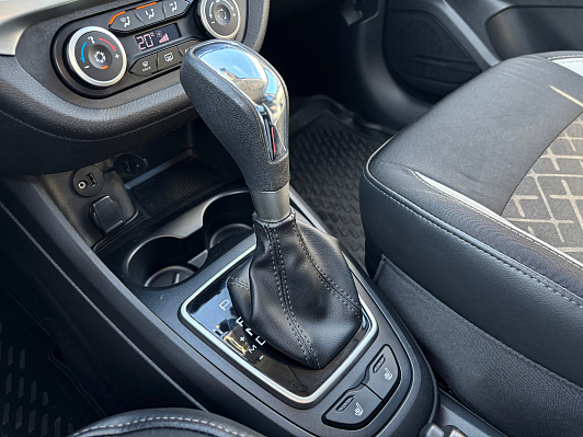 Lada (ВАЗ) Vesta Luxe Multimedia, 2019 года, пробег 88910 км