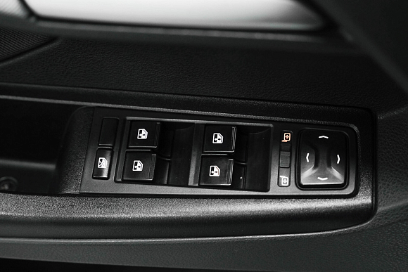 Lada (ВАЗ) Vesta, 2020 года, пробег 132673 км