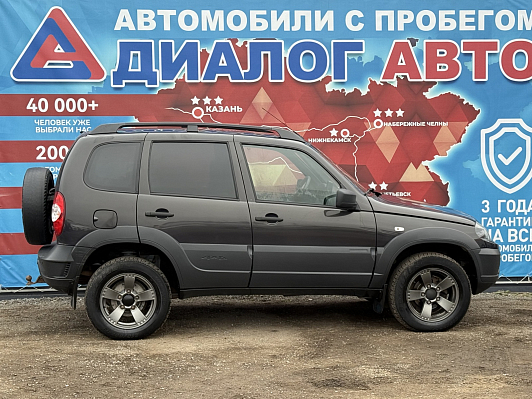 Chevrolet Niva LE, 2019 года, пробег 105200 км