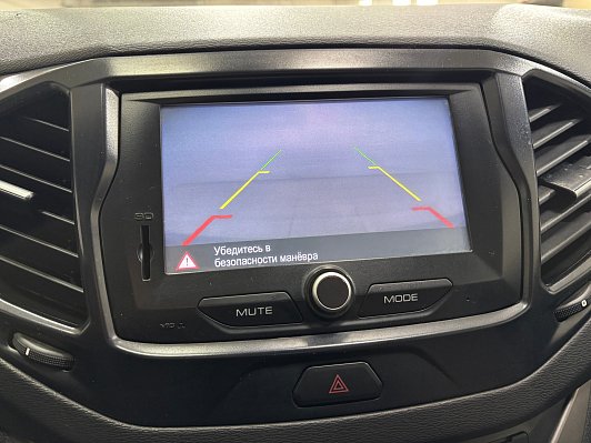 Lada (ВАЗ) Vesta Luxe Multimedia (2019-2021), 2019 года, пробег 111628 км