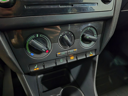 Skoda Rapid Hockey Edition Active, 2019 года, пробег 77842 км