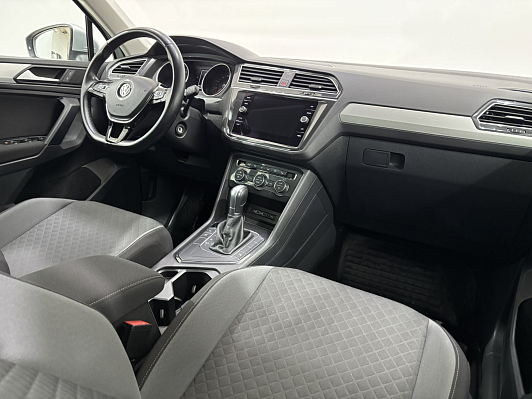Volkswagen Tiguan Trendline, 2019 года, пробег 83853 км