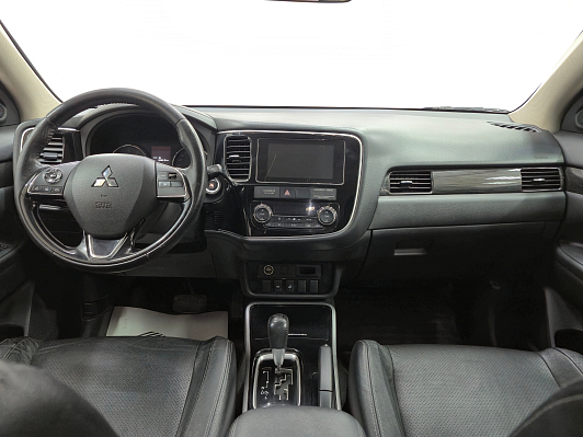 Mitsubishi Outlander Instyle, 2018 года, пробег 239865 км