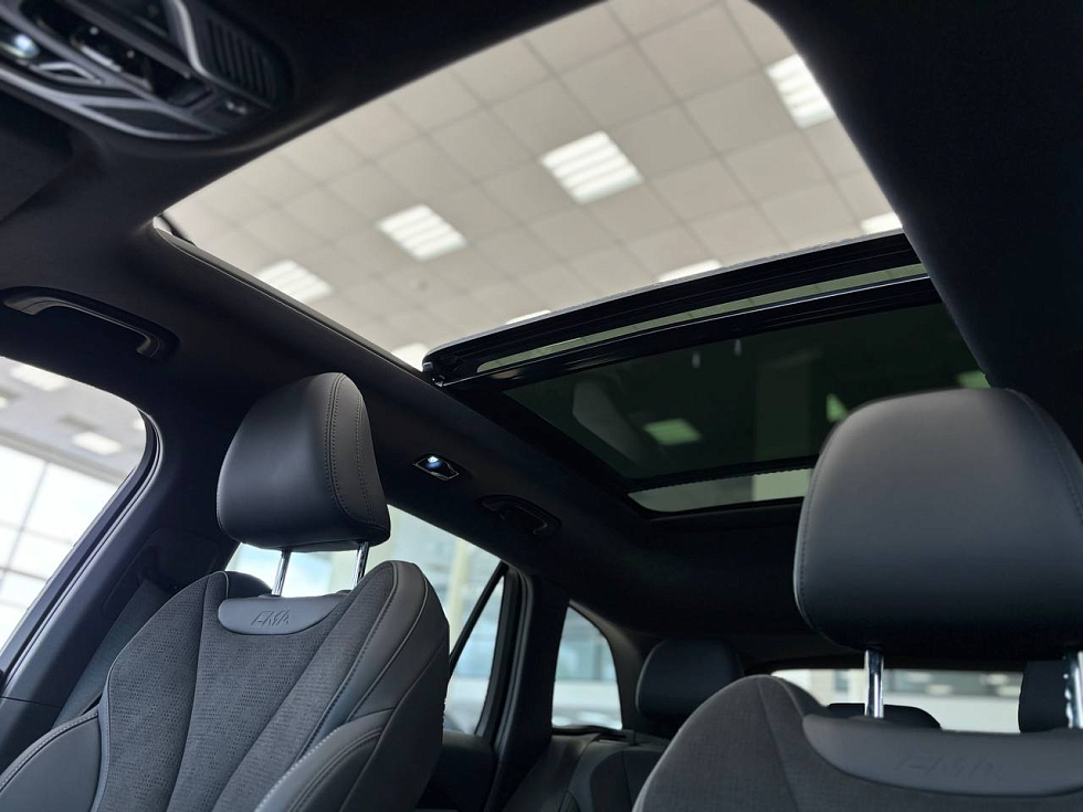 Geely Monjaro Люкс (2023-2025), серый