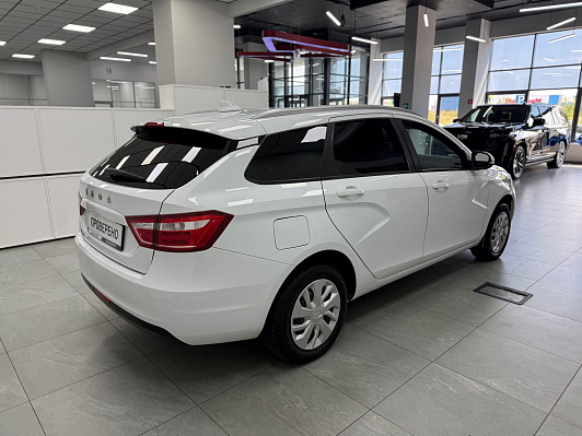 Lada (ВАЗ) Vesta Comfort, 2021 года, пробег 123756 км
