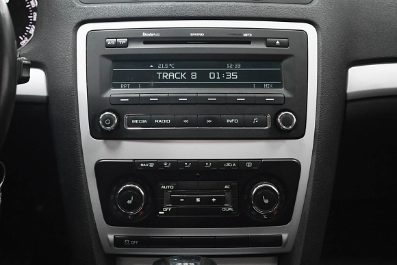 Skoda Octavia Ambition, 2010 года, пробег 149000 км