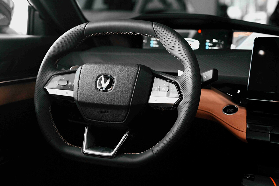 Changan UNI-V Техно, серый