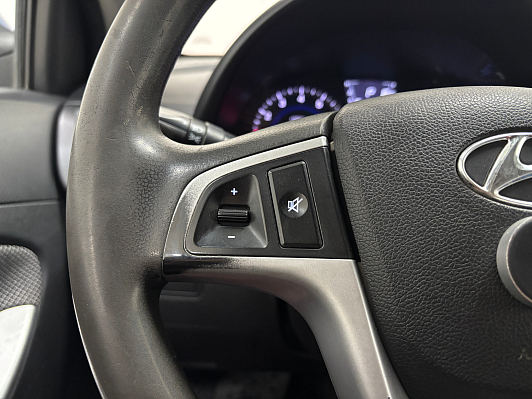 Hyundai Solaris Style, 2013 года, пробег 176745 км