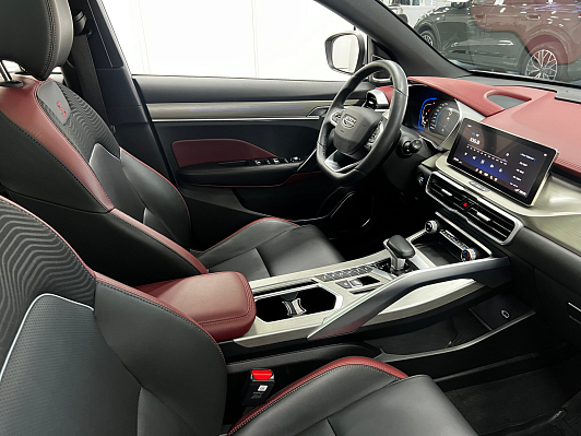 Geely Coolray Flagship, 2023 года, пробег 28000 км