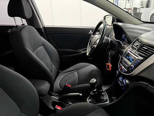 Hyundai Solaris, 2014 года, пробег 147000 км